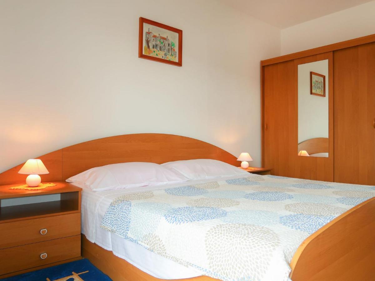 Apartment Rosić - KRK218 Kornić Zewnętrze zdjęcie