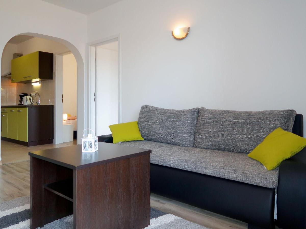 Apartment Rosić - KRK218 Kornić Zewnętrze zdjęcie