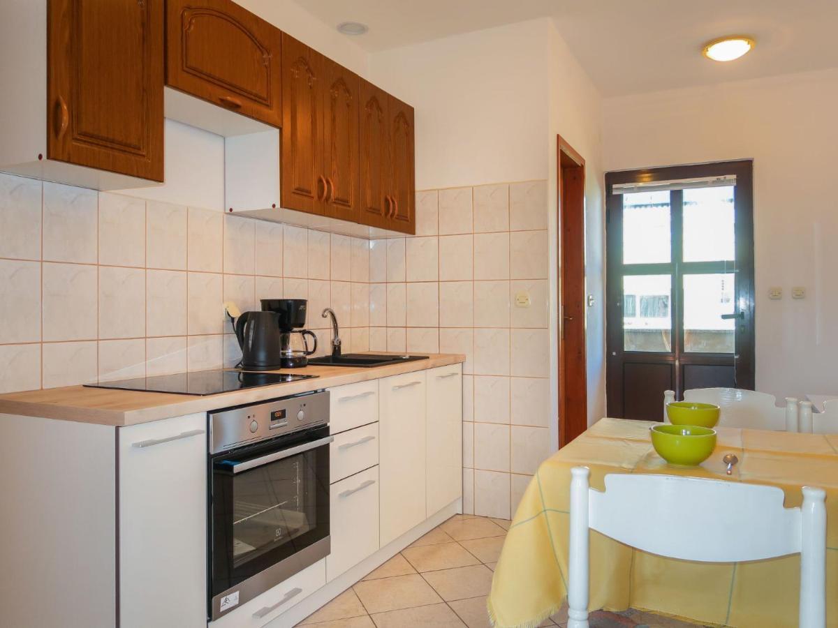 Apartment Rosić - KRK218 Kornić Zewnętrze zdjęcie