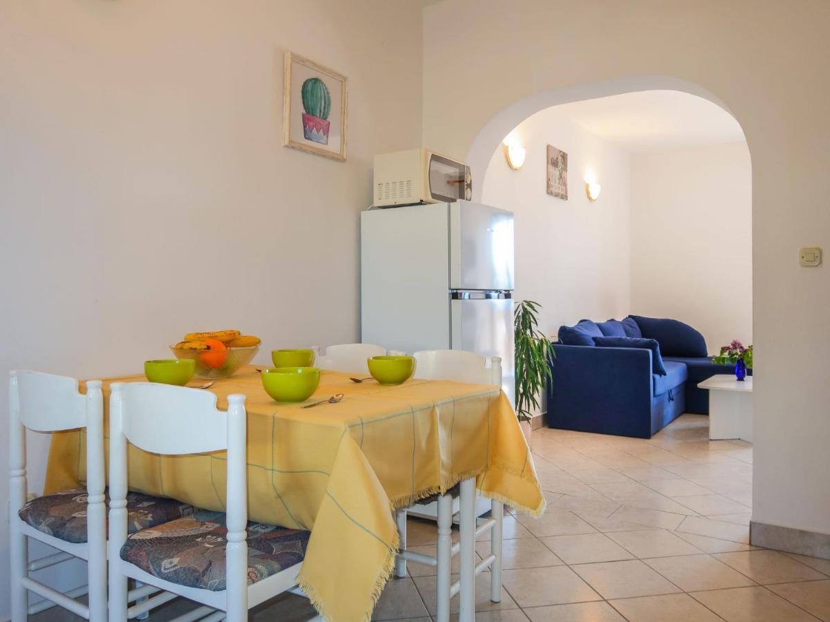 Apartment Rosić - KRK218 Kornić Zewnętrze zdjęcie
